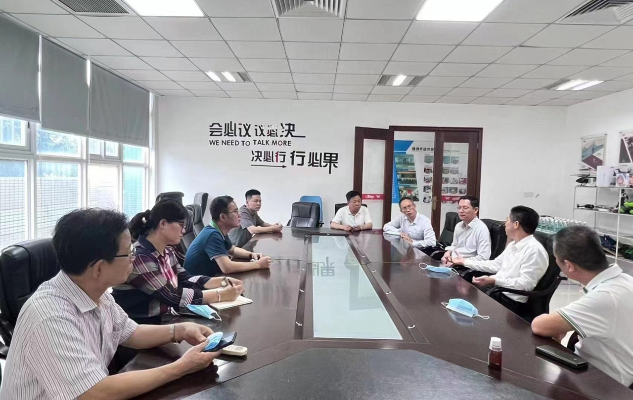 Peng, Vice mayor of Shantou City visited our company for investigation (1)